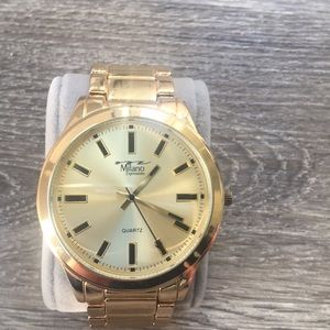 Men’s gold watch